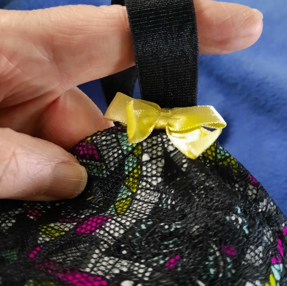 Bra - Picture 6 of 9